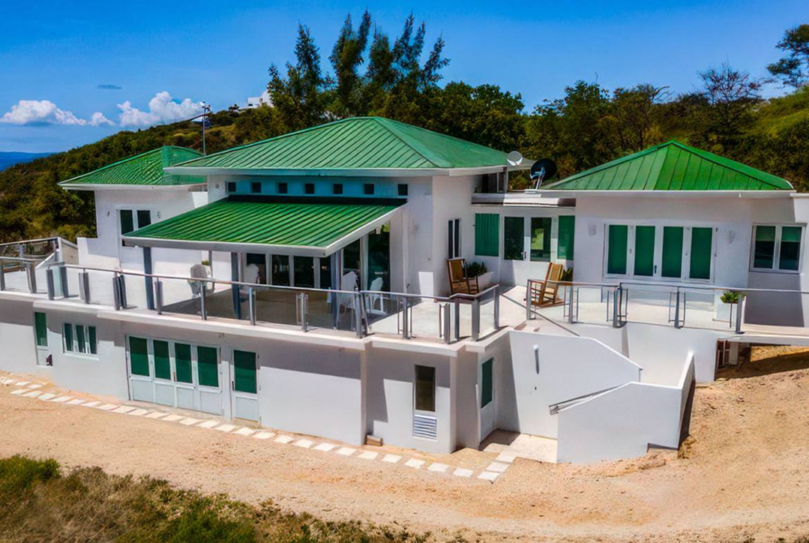Contemporary villa in the Fraile area of Culebra