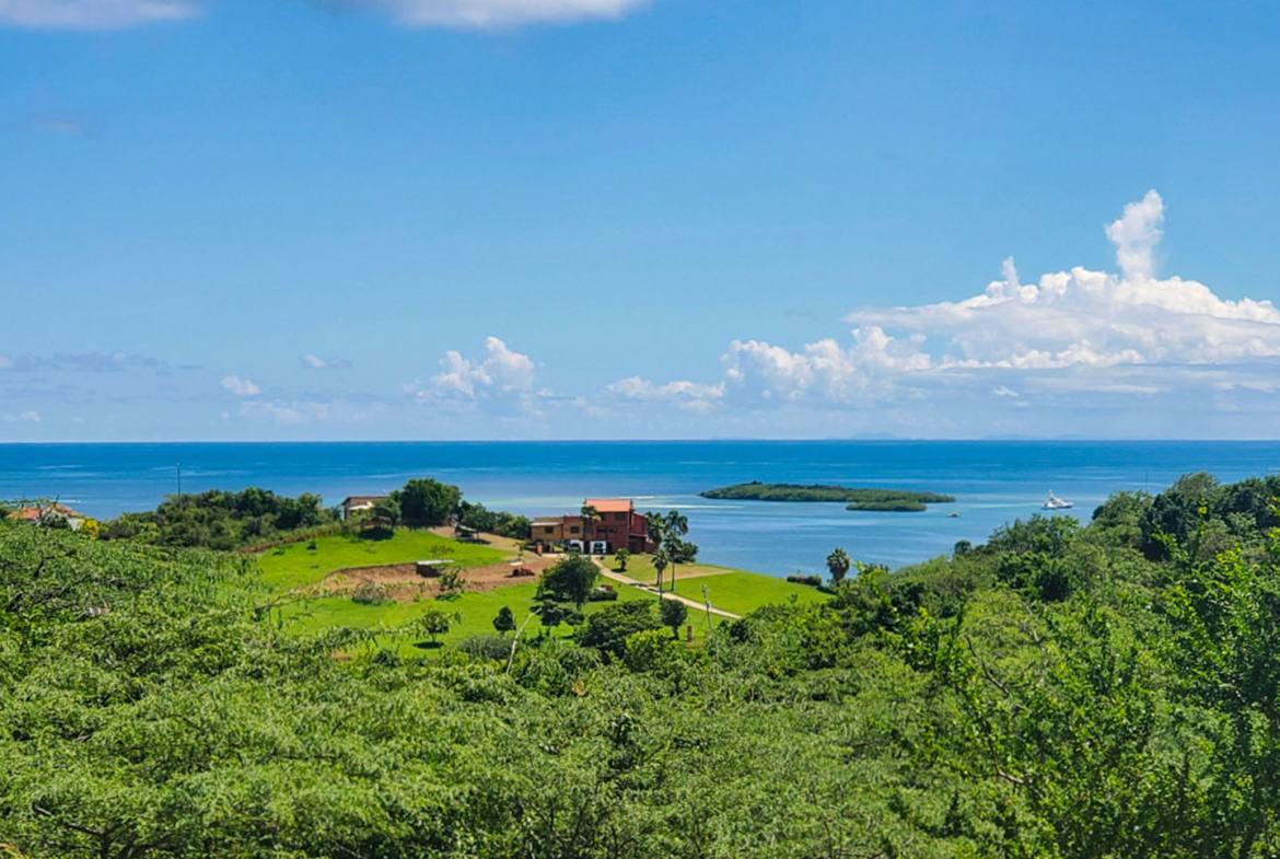 Zoni Area 4 Acre Lot — Zoni Beach, Culebra, Puerto Rico